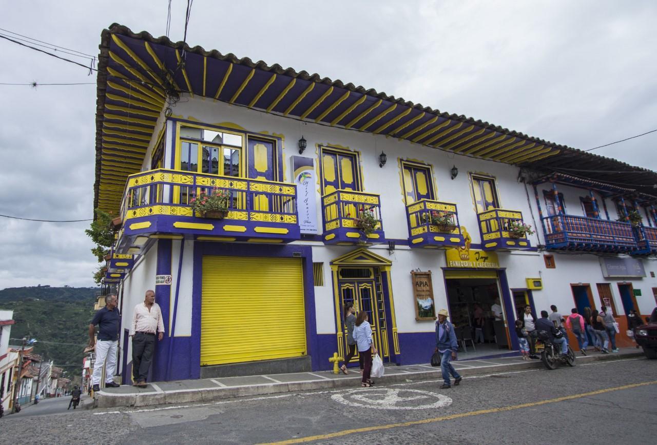 Hotel Junior Plaza Apía Exterior foto